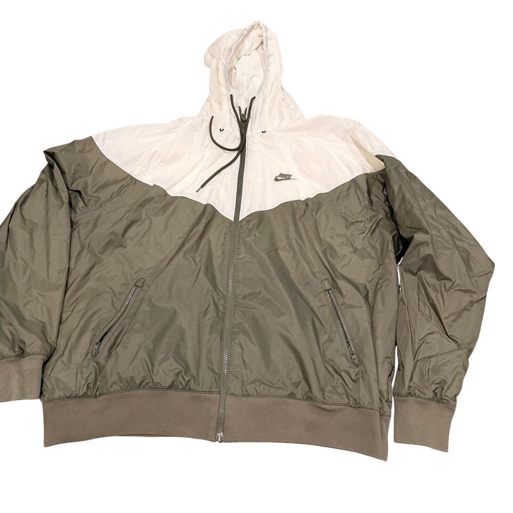 Nike Men's Windbreaker Green and Cream Size XL